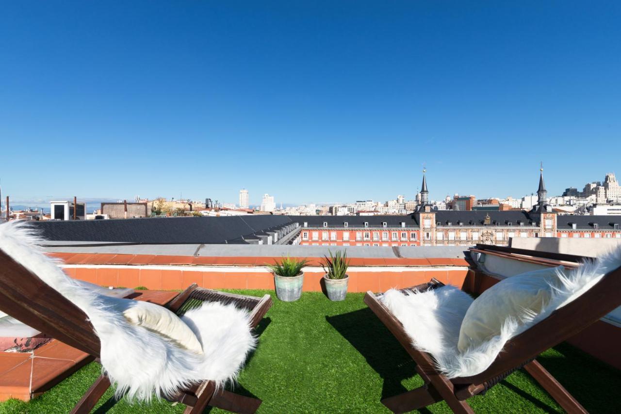 Historic Penthouse Plaza Mayor In Madrid Exterior photo